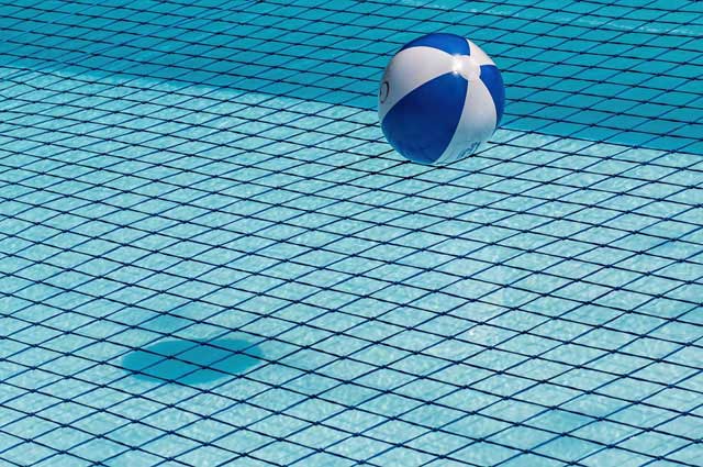 Bouncing beach ball 